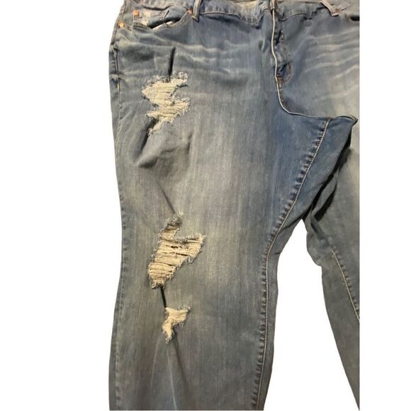 Torrid Distress Skinny Jeans Size 30R - Picture 6 of 9